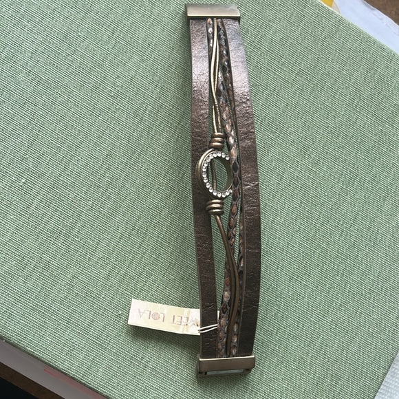 Sweet Lola leather bracelet with magnetic clasp - Picture 3 of 4